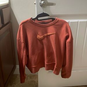 Nike sweater crop top loose fitting